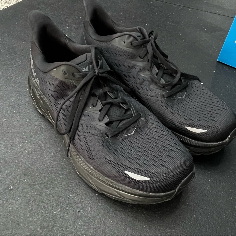 HOKA One One Clifton 8 mens size 10.5 D - Picture 7 of 8